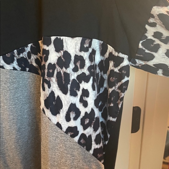 SHEIN Black and Gray Leopard Print Sweatshirt - Picture 3 of 6